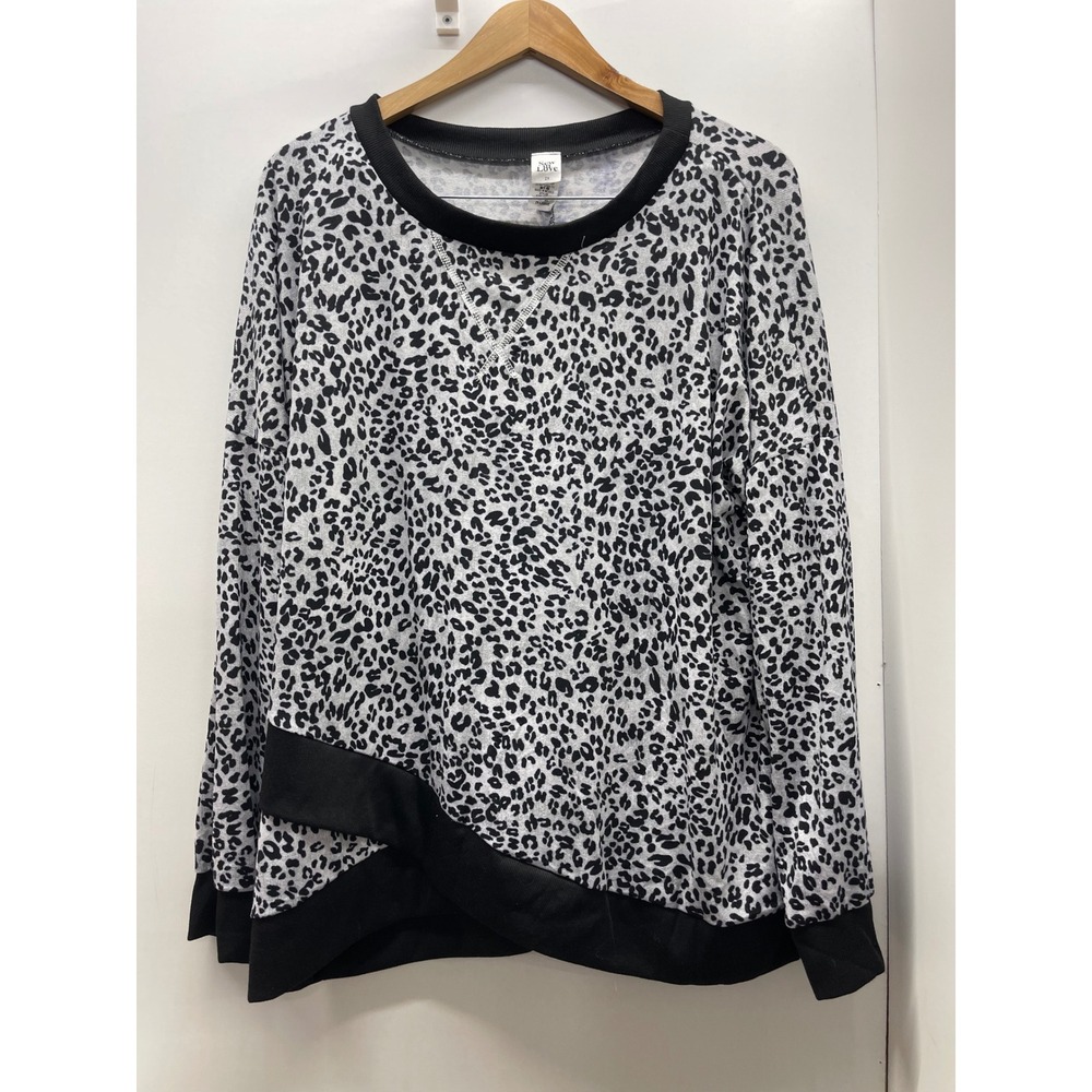 Sew In Love Leopard Print Asymmetrical Hem Top 2X Gray Black ET53-445OKX
